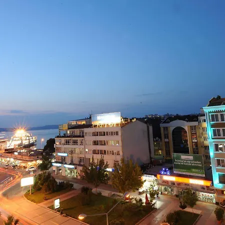 Artur Hotel 3*