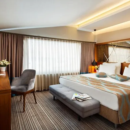 Hotel Artur 3*