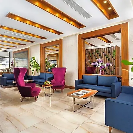 Hotel Artur 3*