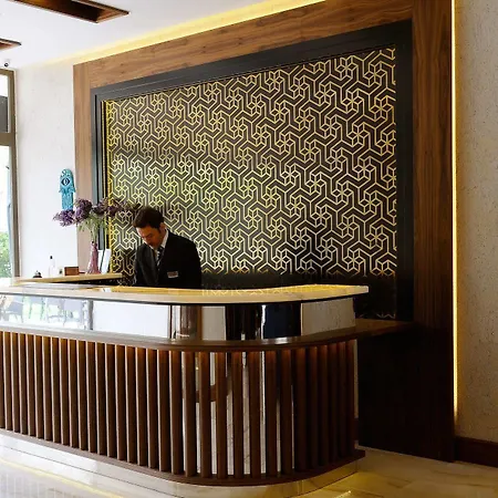 Artur Hotel 3*