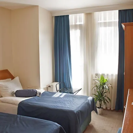 Artur Hotel 3*