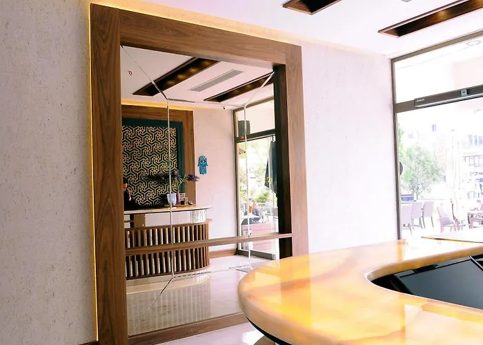 מלון Artur צ'נקלה